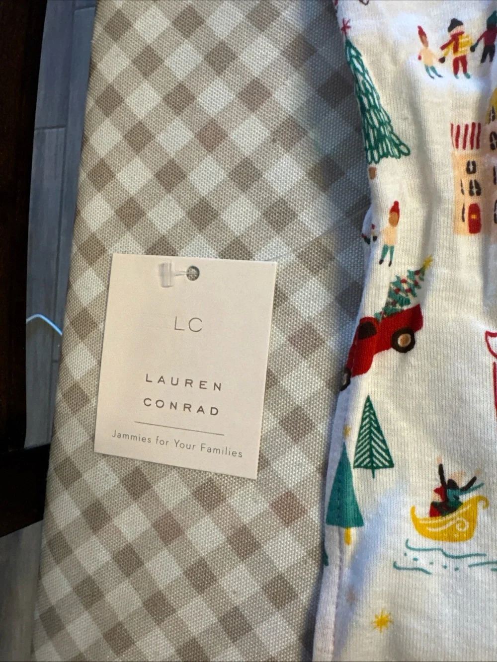 LC Lauren Conrad seasonal knit green