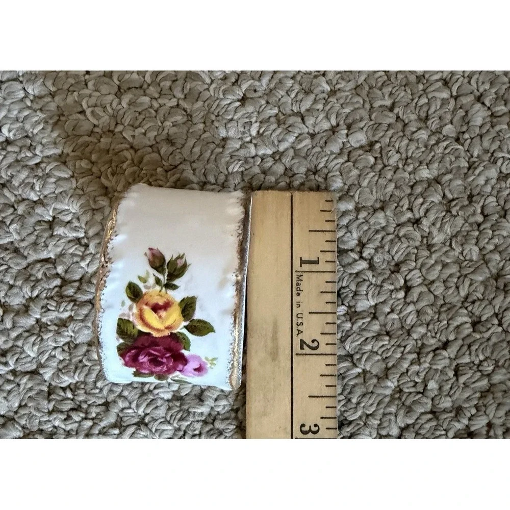 Vintage Bone China Napkin Rings Country Rose Cottage Floral Gold Trim Taiwan (4)