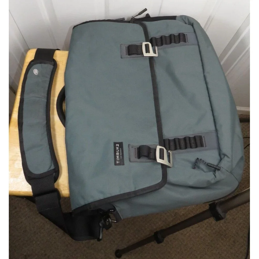 Timbuk2 command messenger