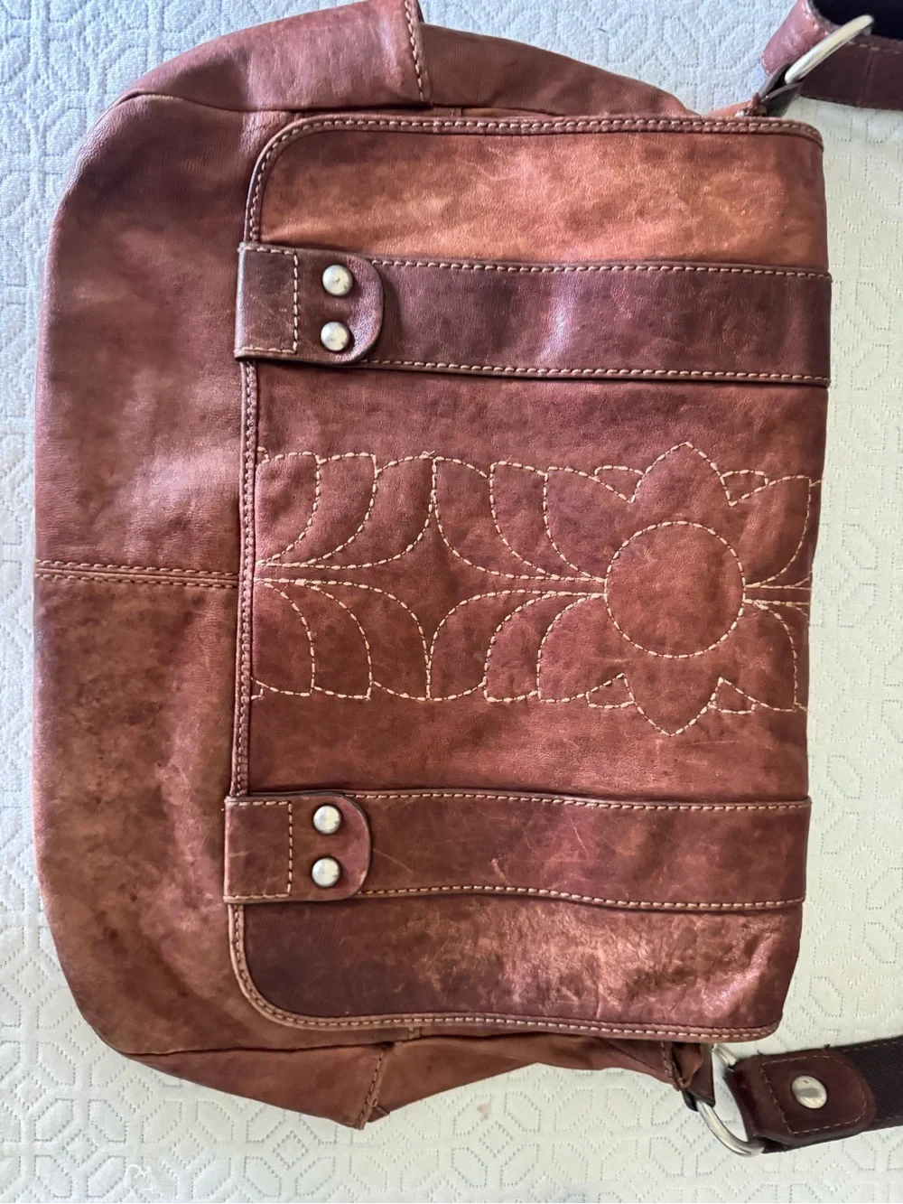 Fossil genuine leather