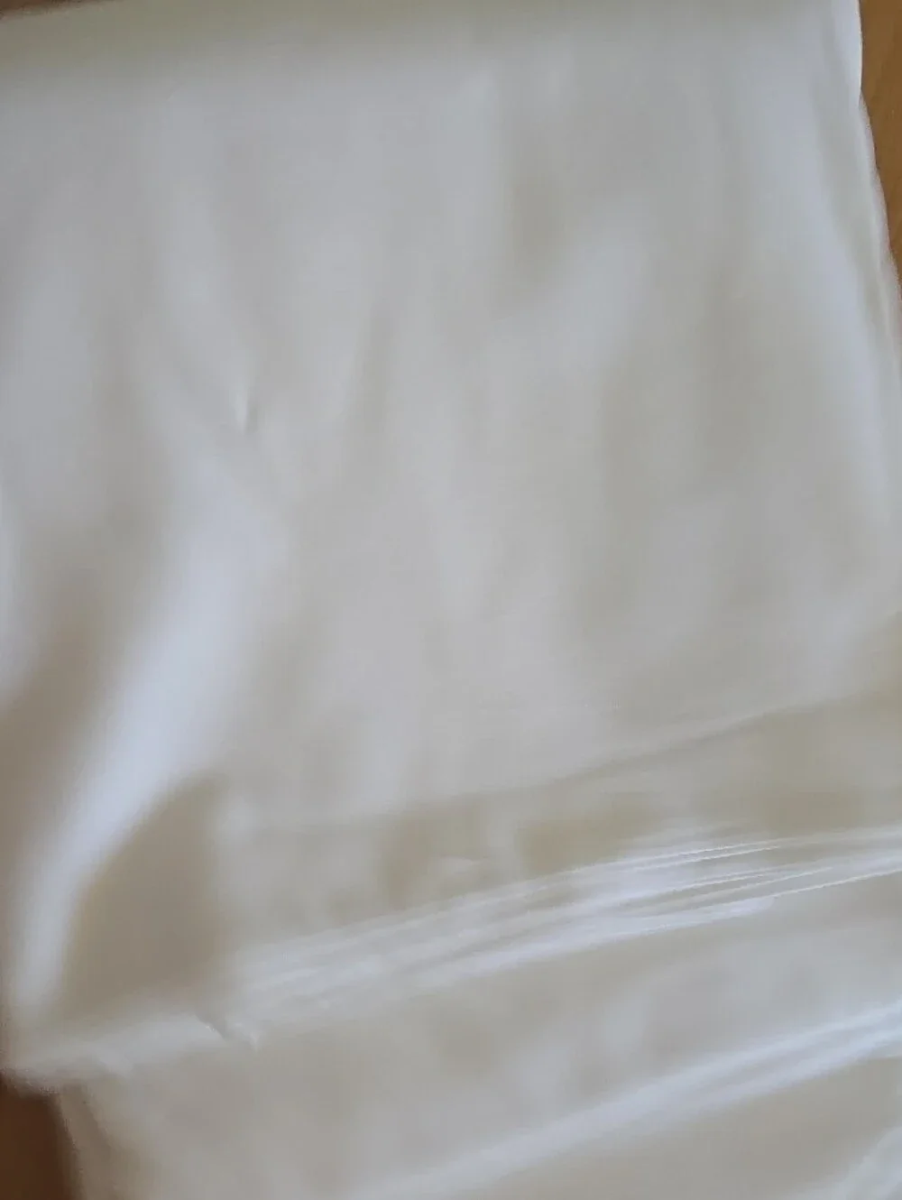 Frette elegant white