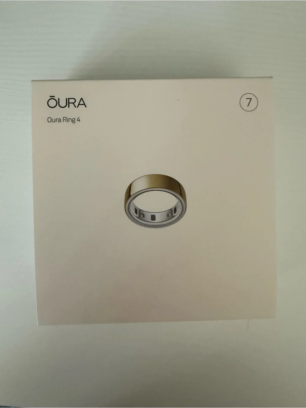 Oura Ring 4 Boxed Packaging – gold size 7