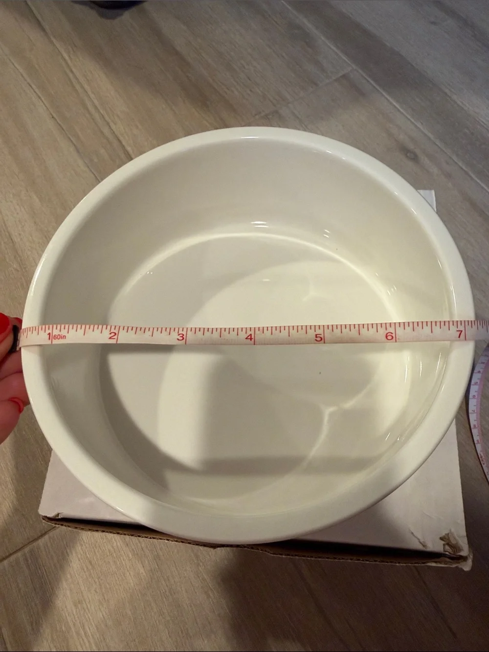 N/A white ceramic