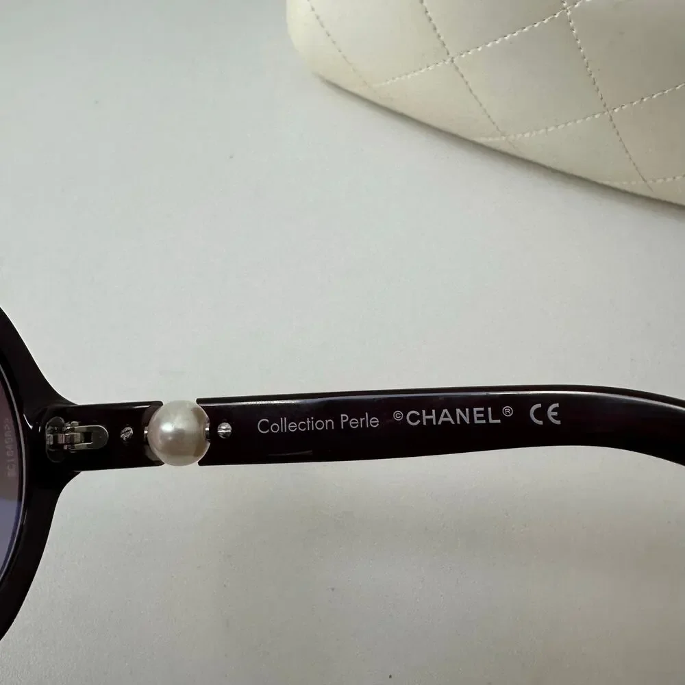 CHANEL glossy cr125 circa