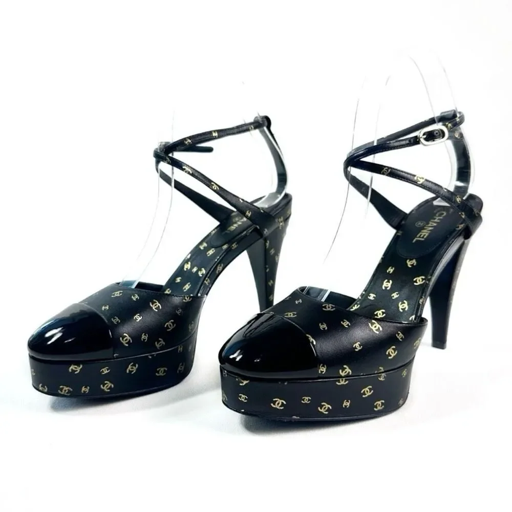 CHANEL 2023 All Over Interlocking CC Logo Black Heels Size 38 Platform Cap Toe