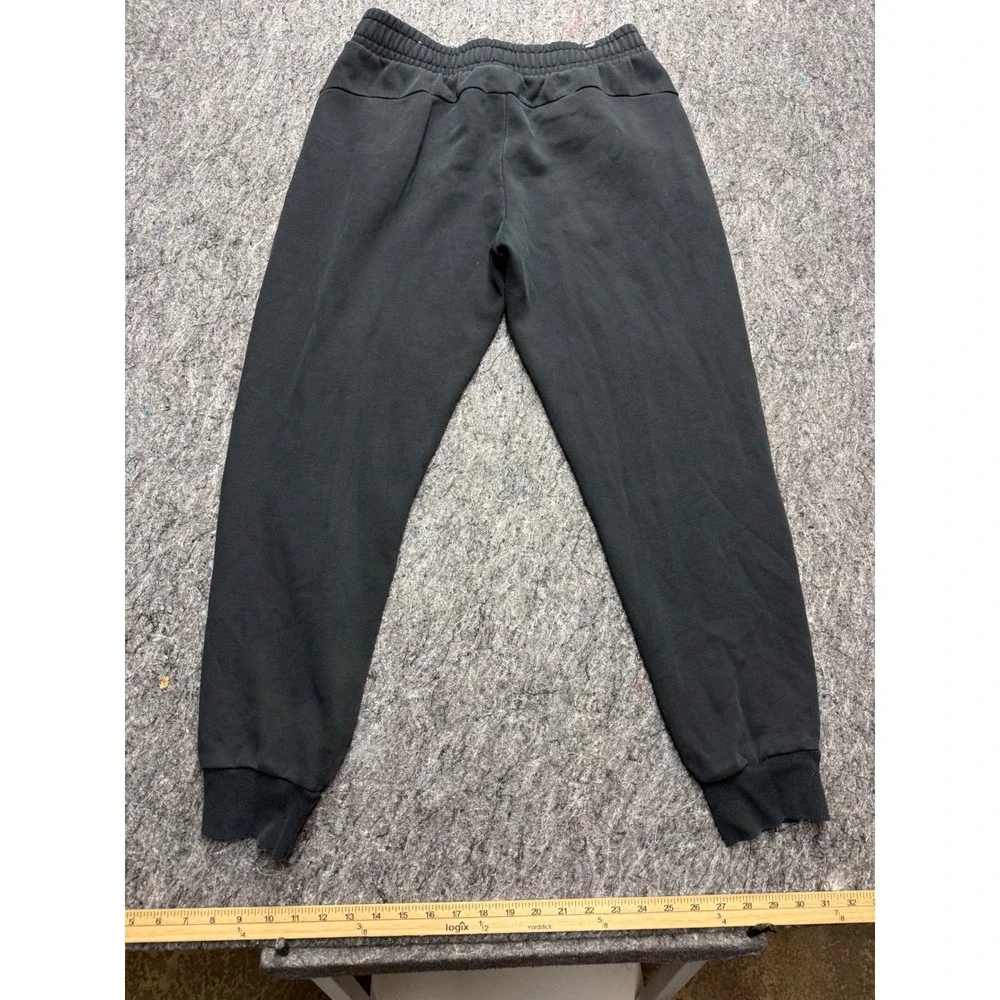 Puma joggers classic