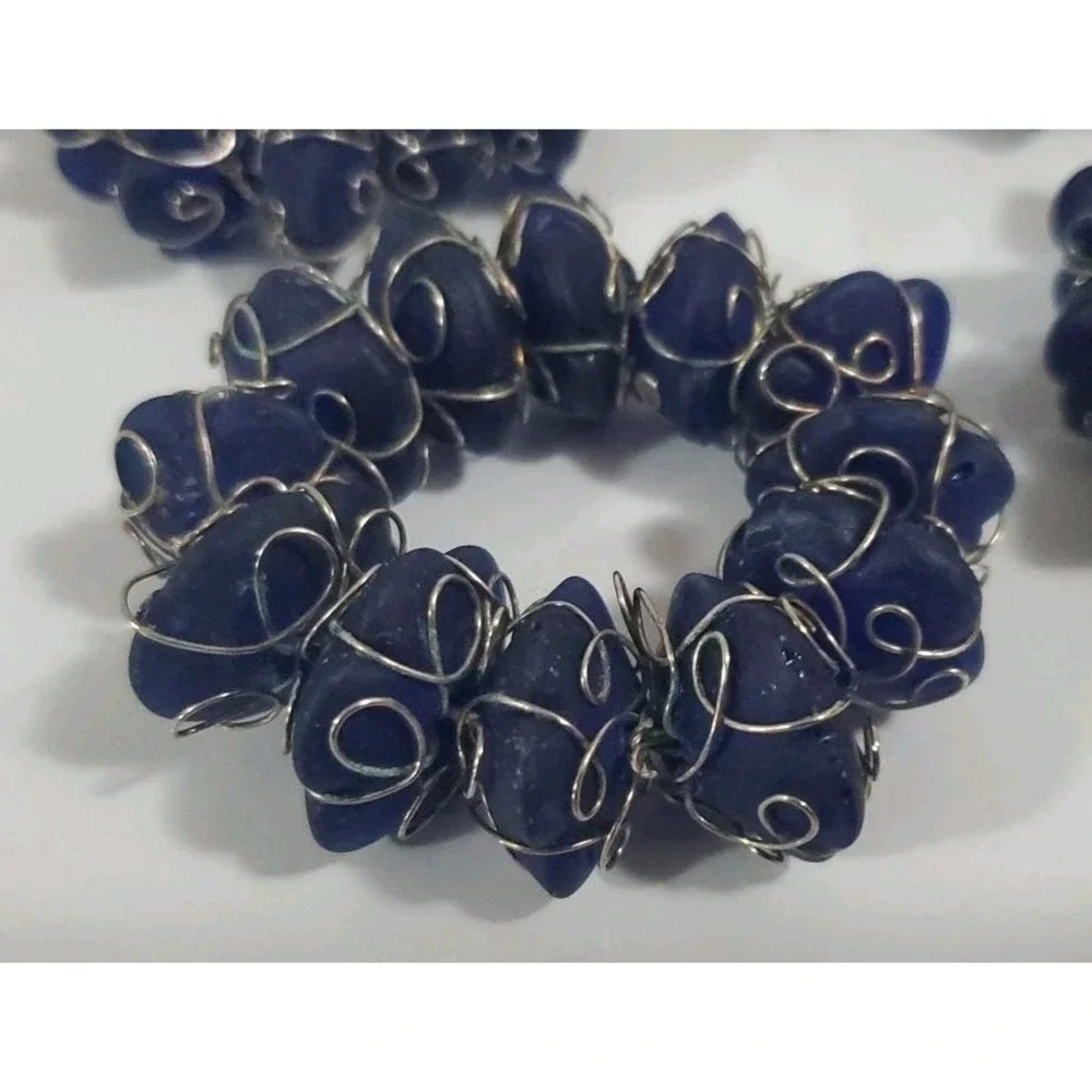 The Unbranded Brand vintage blue
