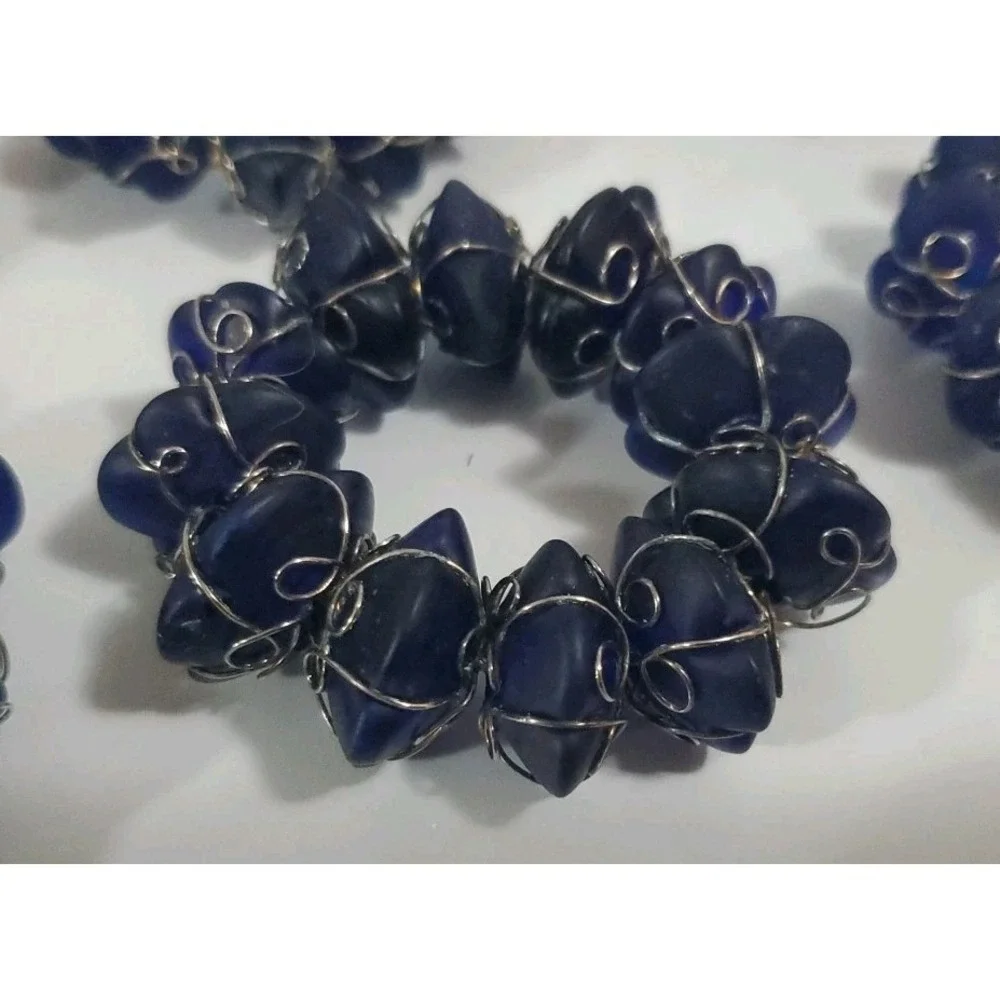 The Unbranded Brand vintage blue