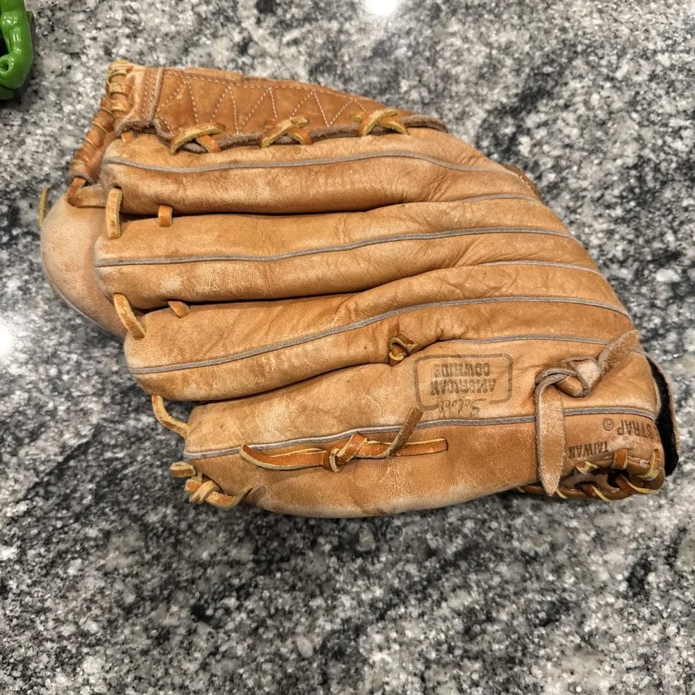 RON GUIDRY Baseball Glove WILSON A2234 Cowhide Dual Hinge Right Hand Throw RHT