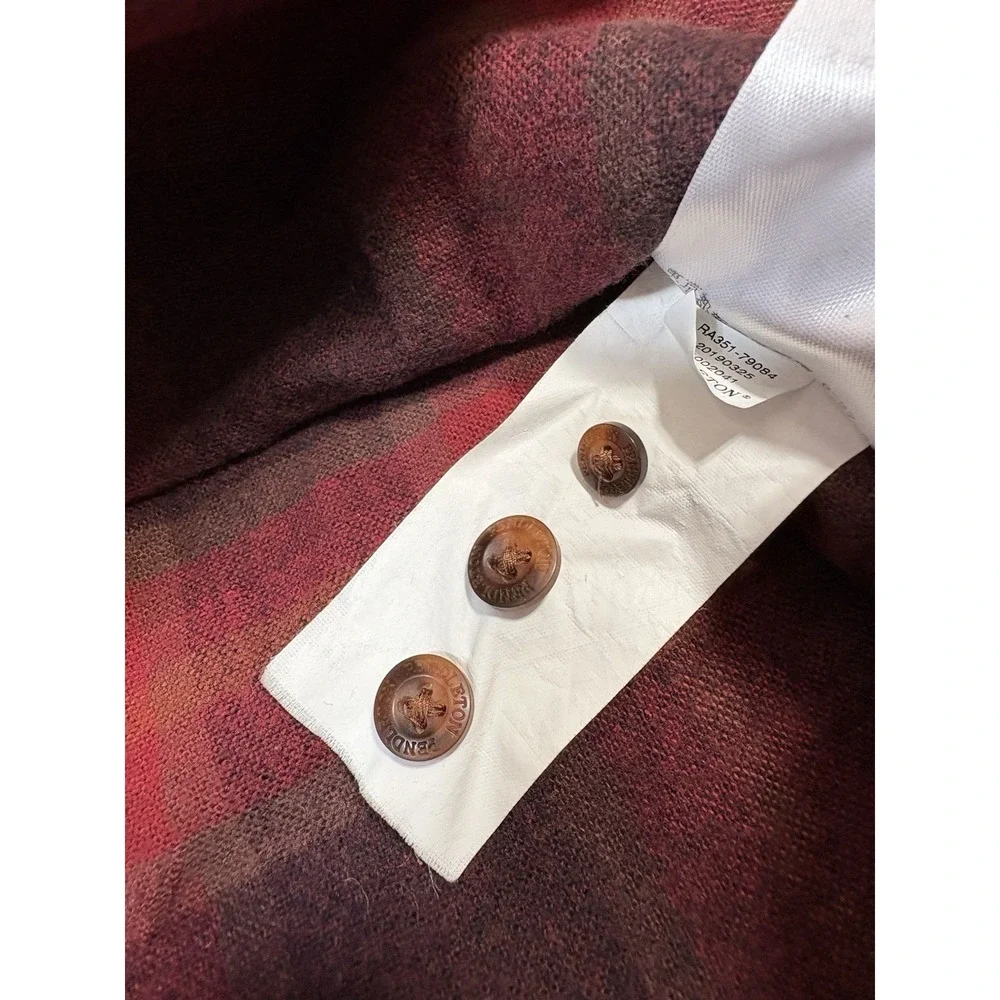 Pendleton mason button