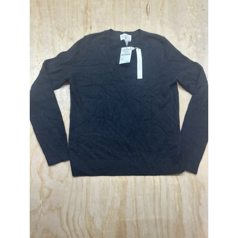 Caslon 100% cashmere black V neck sweater size XS NWTs Women’s Pullover Capsule‎