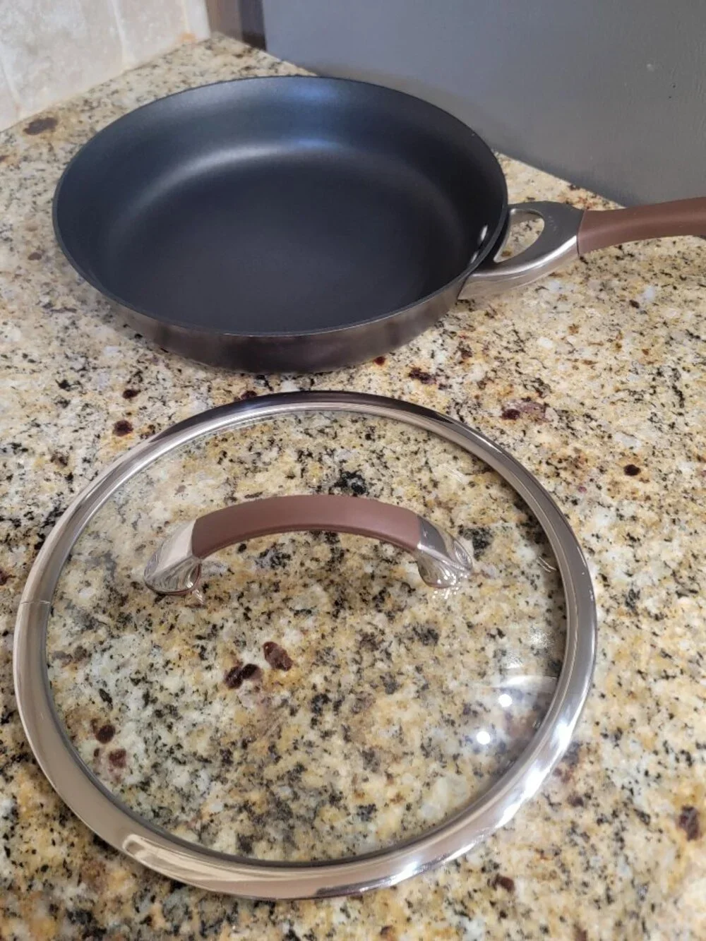 Circulon saute frying