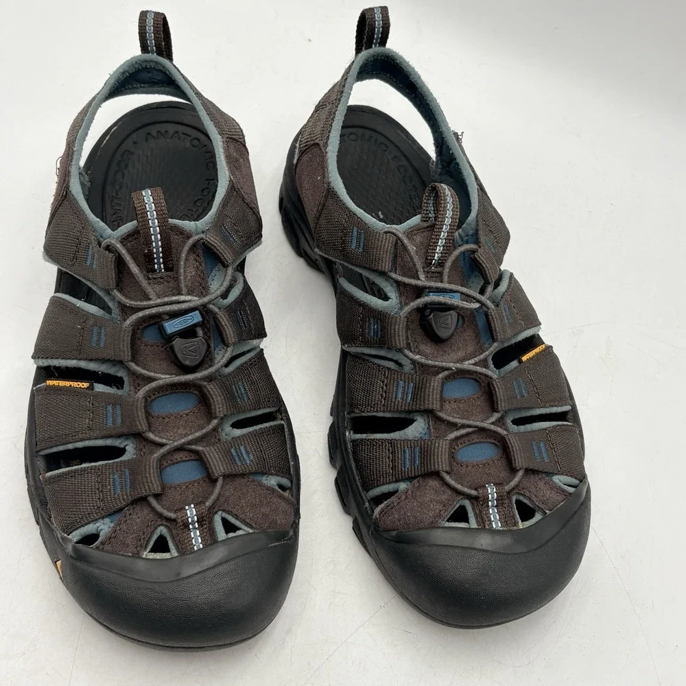 Keen versatile newport