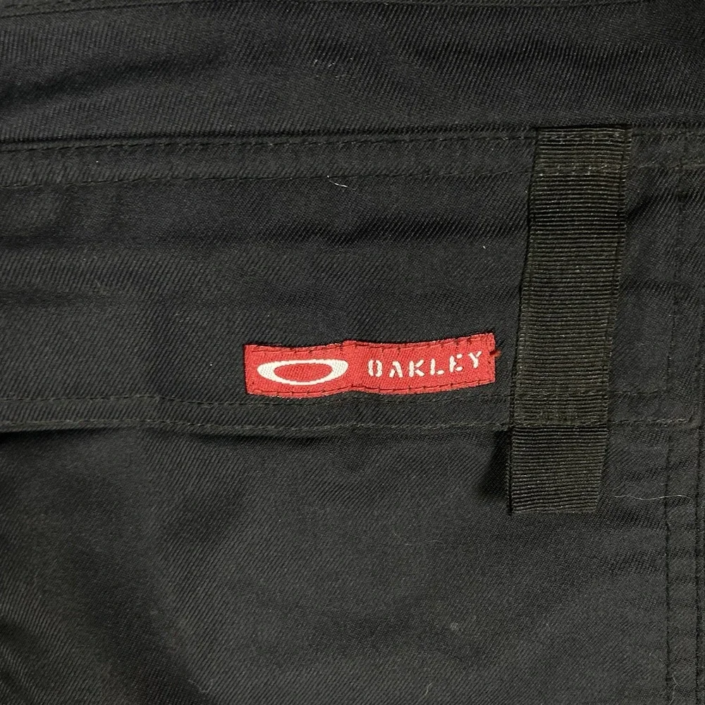 Oakley stains signs