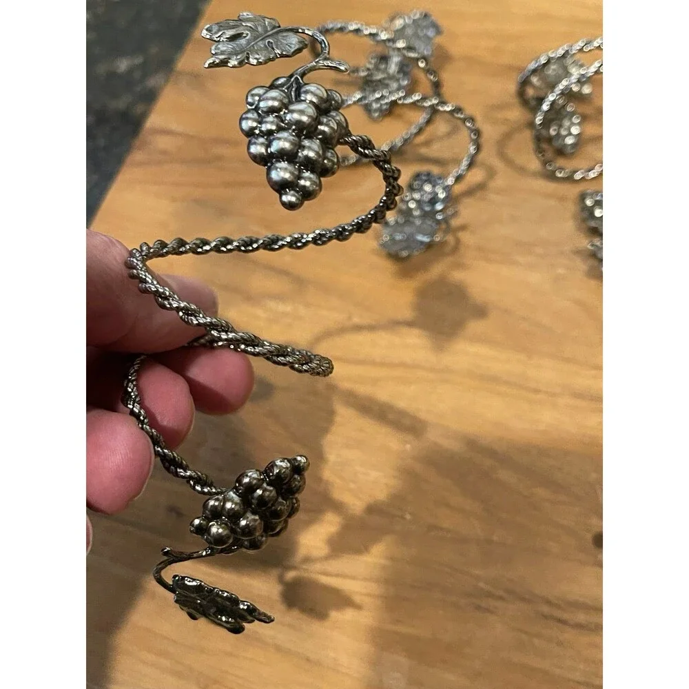 N/A pewter grape