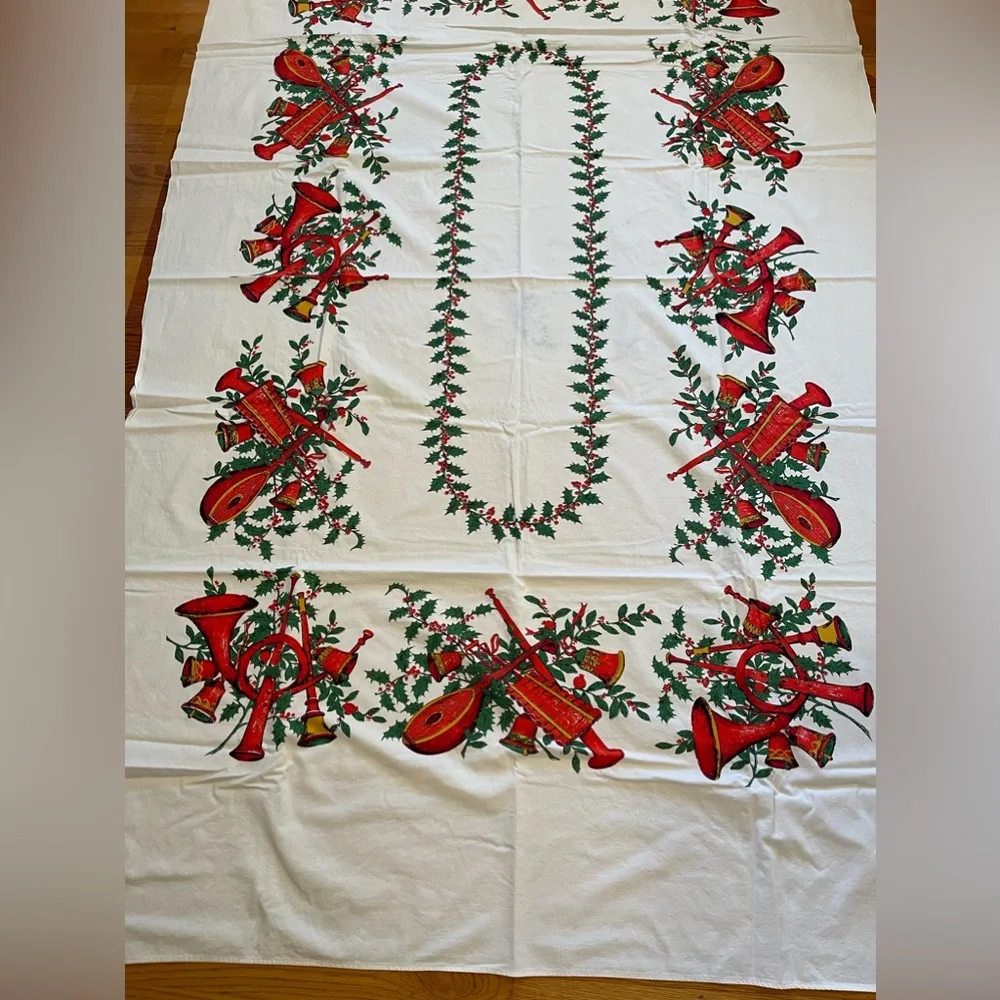 Fallani & Cohn made in USA all cotton mid‎ century heavy tablecloth-Christmas
