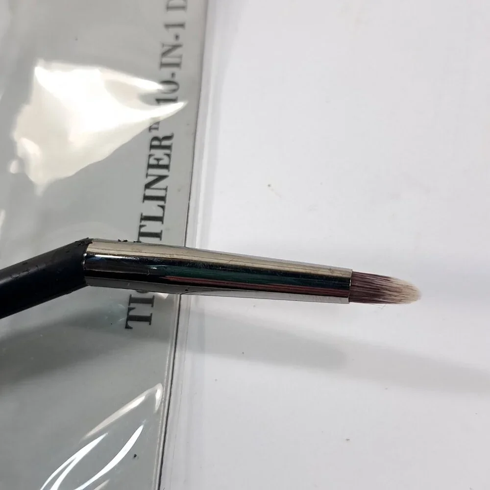 IT Cosmetics Tightliner 10 In 1 dual end brush Bent Liner End tightlining makeup
