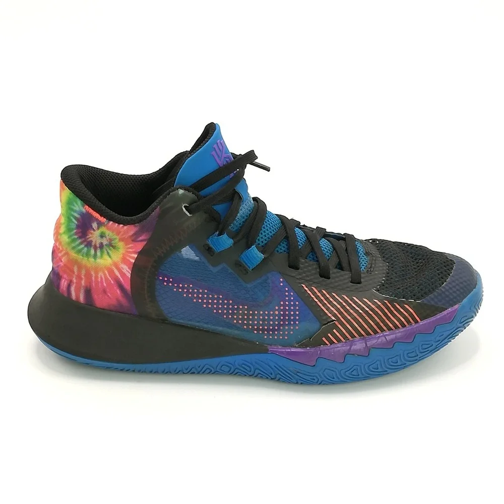 Nike shoes youth