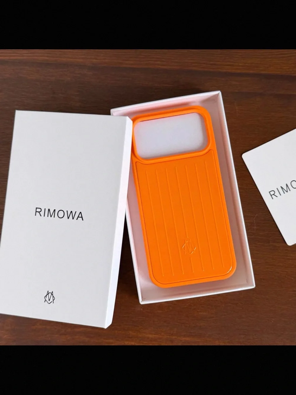 RIMOWA phone ribbed protection