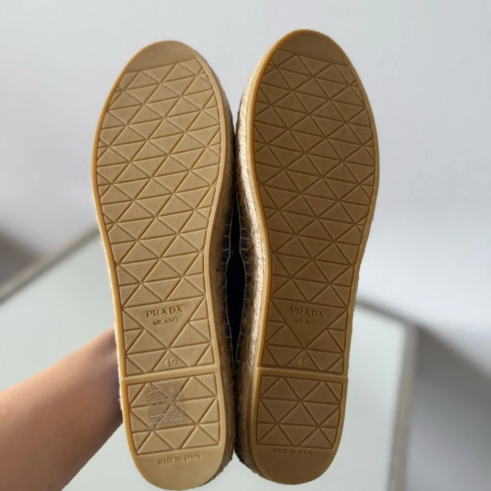 Prada new without