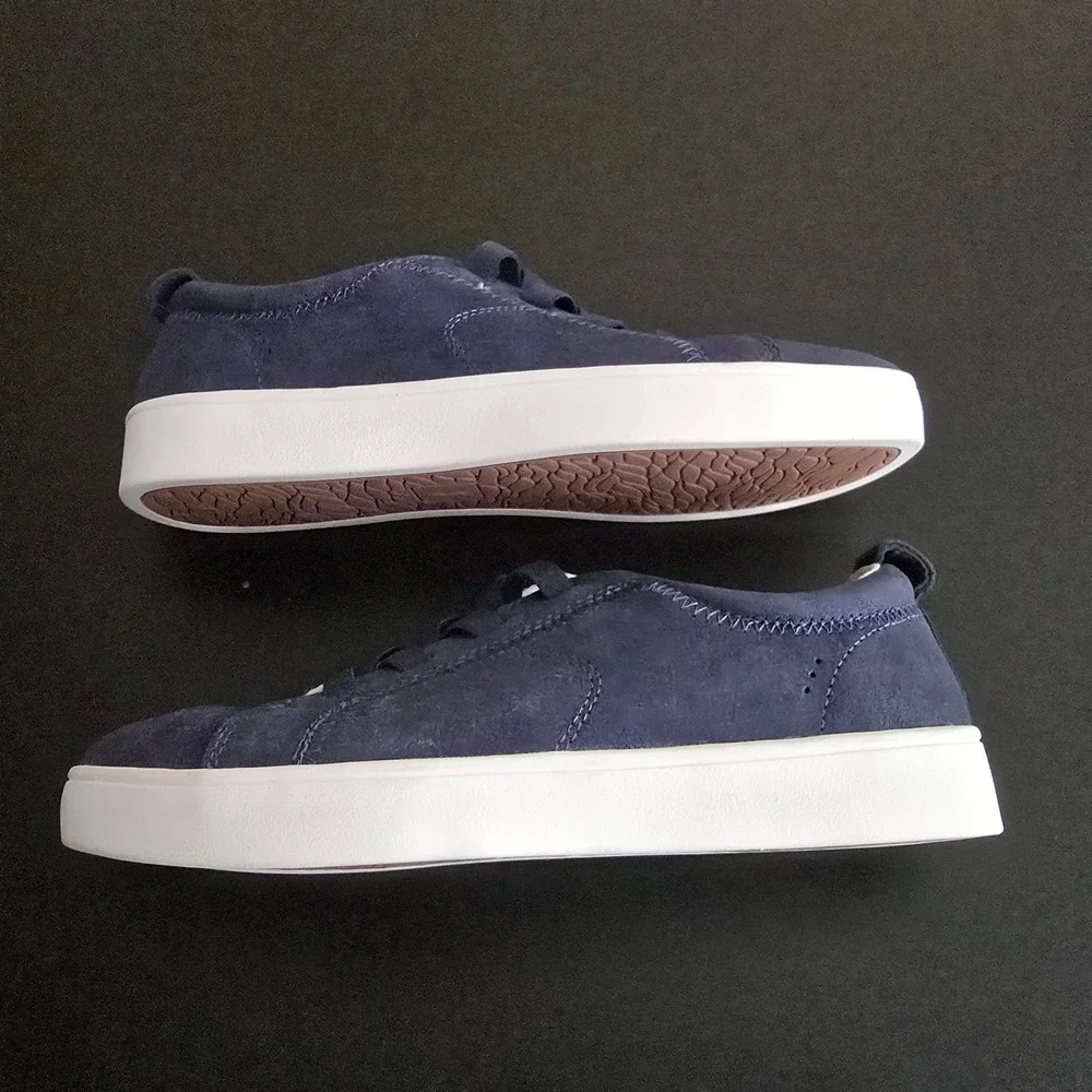 REVITALIGN orthotic sneakers