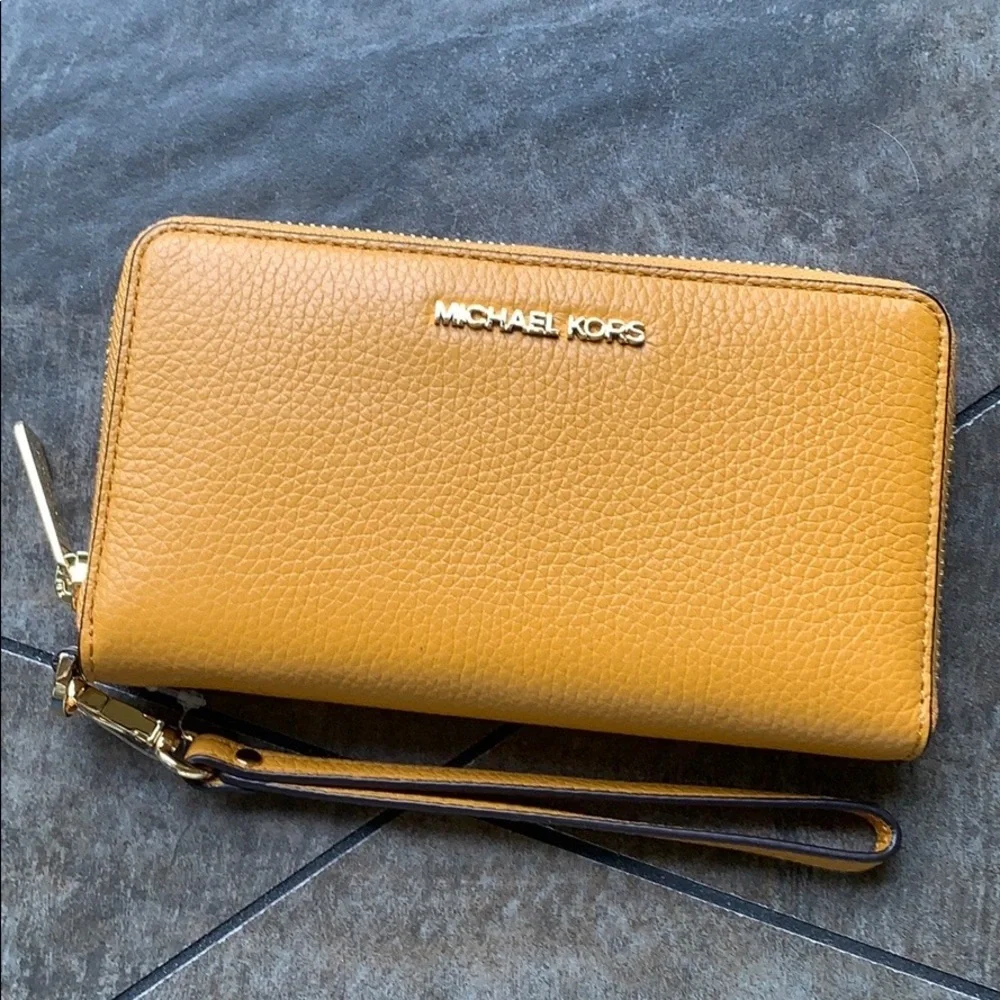 Michael Kors nwt authentic