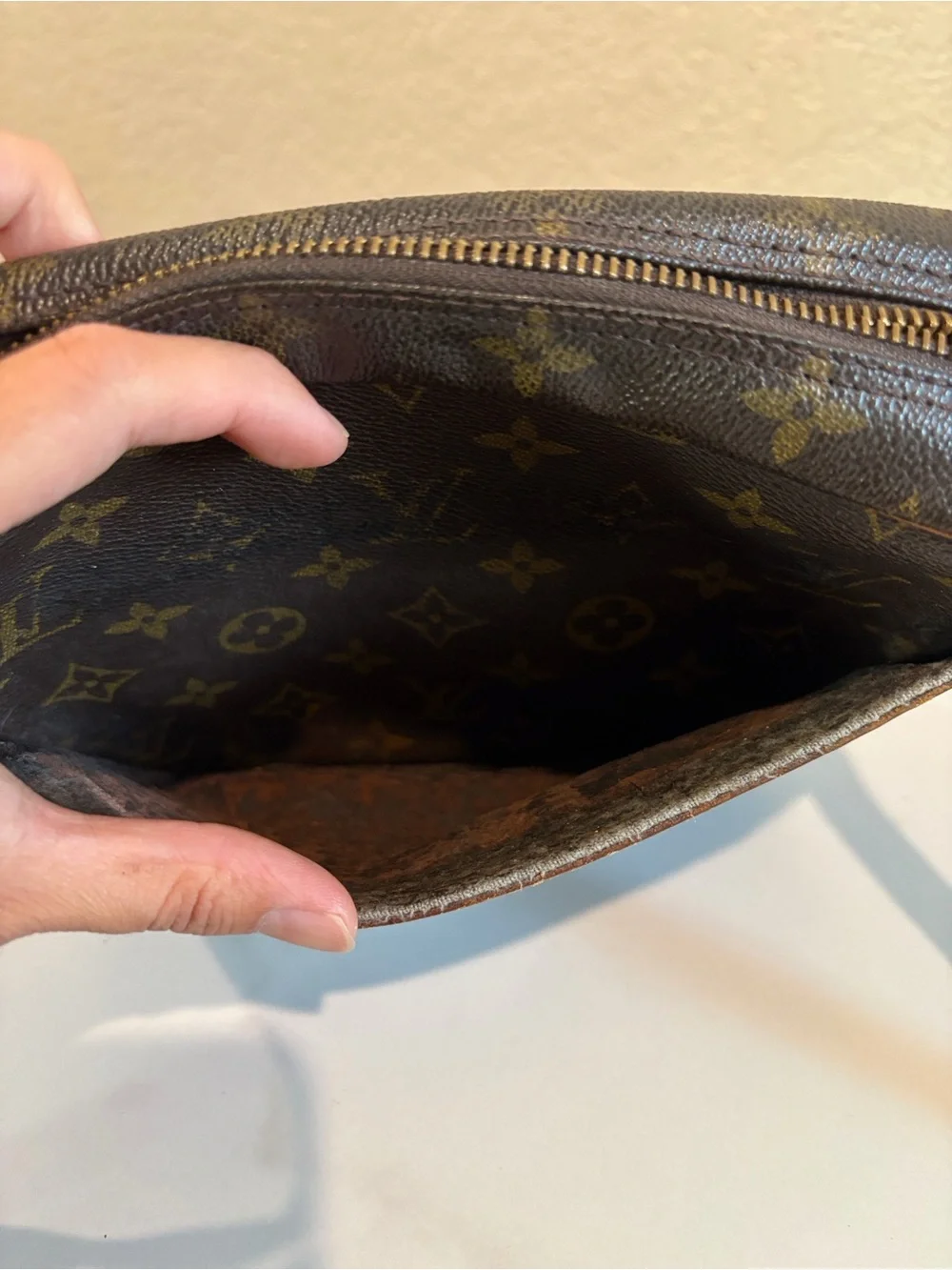 Louis Vuitton authentic louis