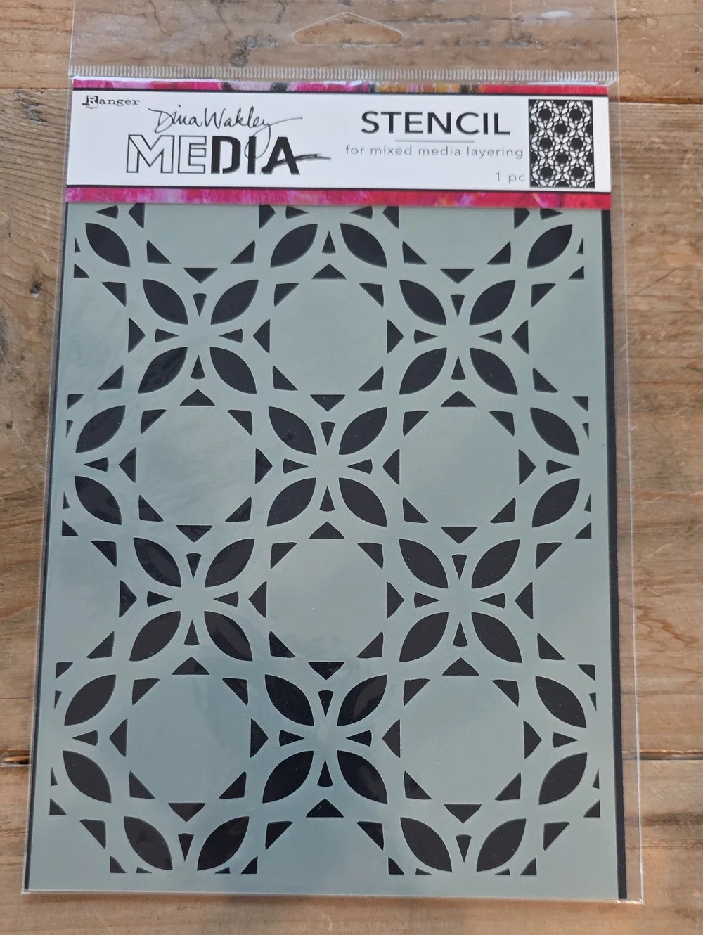 Dina Wakley Media Stencil