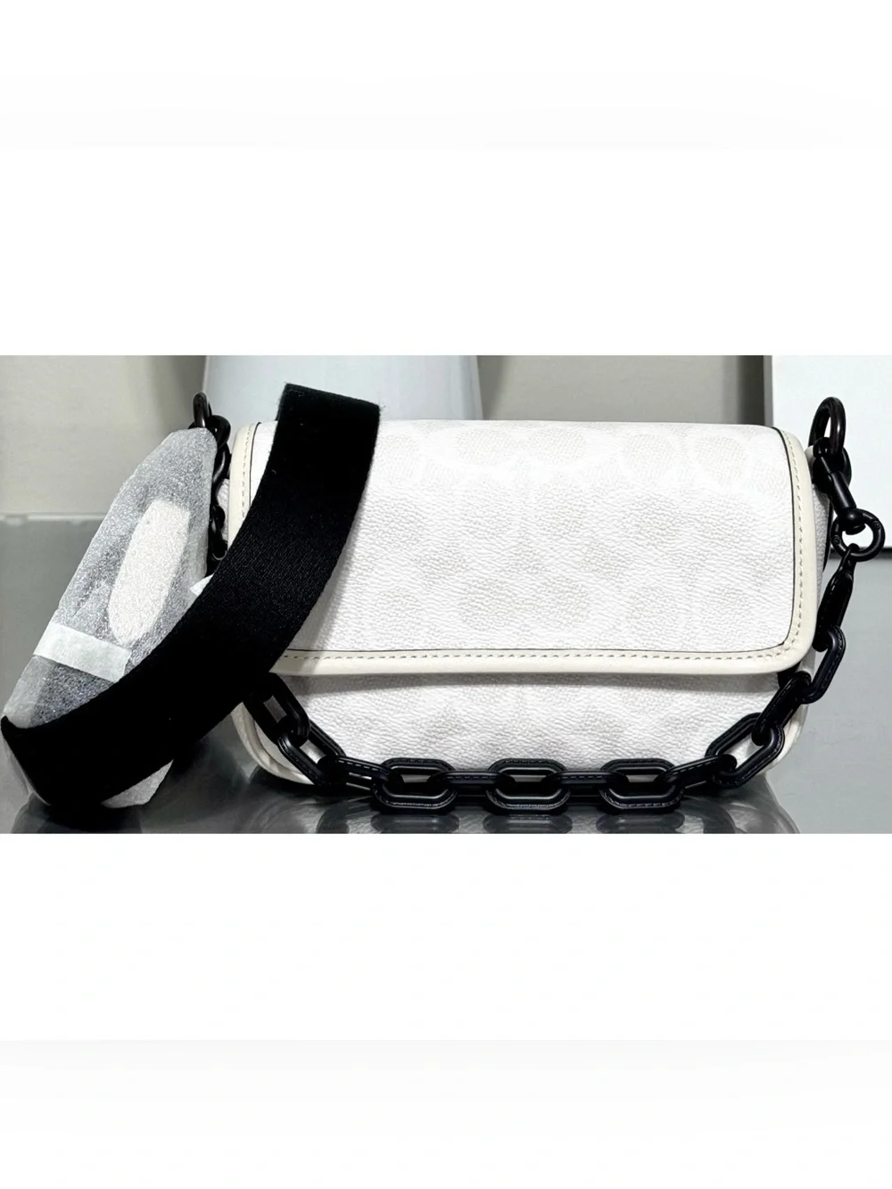 COACH Charter Flap Crossbody 18 Signature Canvas, WHITE/BLACK SIG
