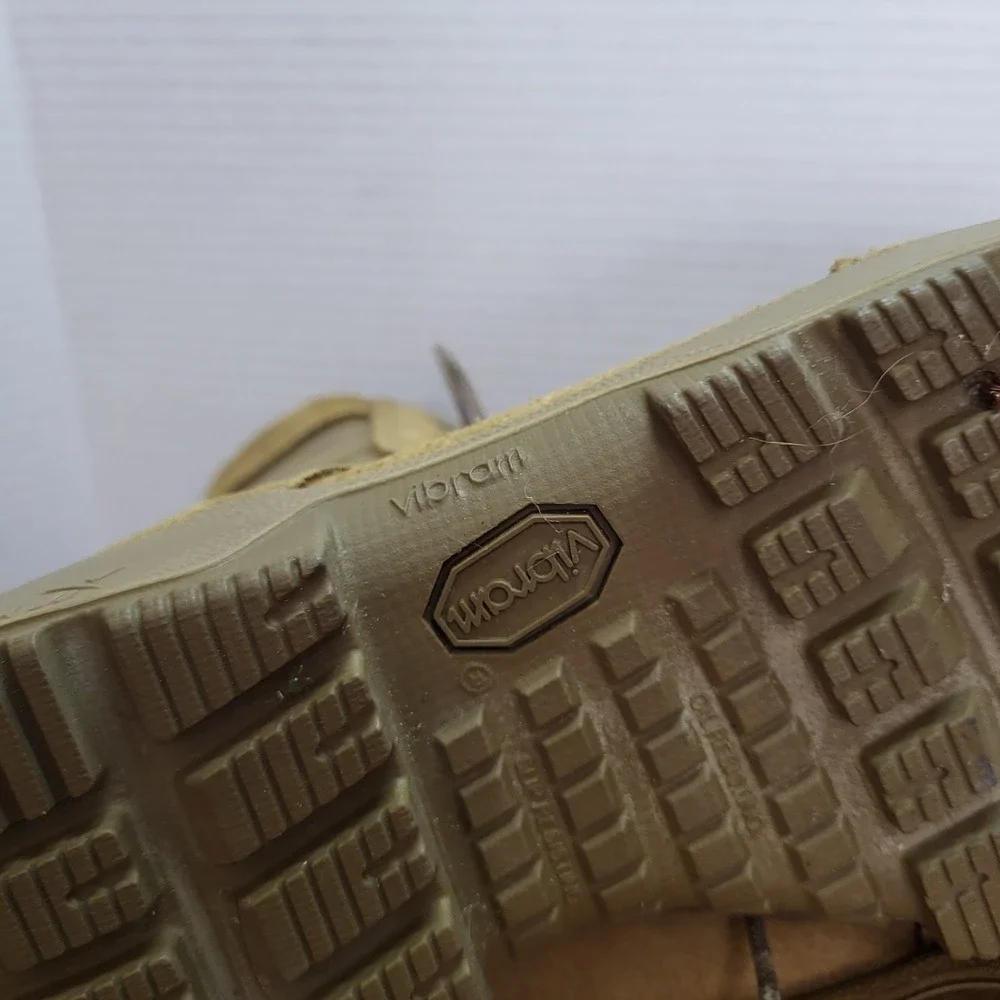 Reebok strikepoint boot