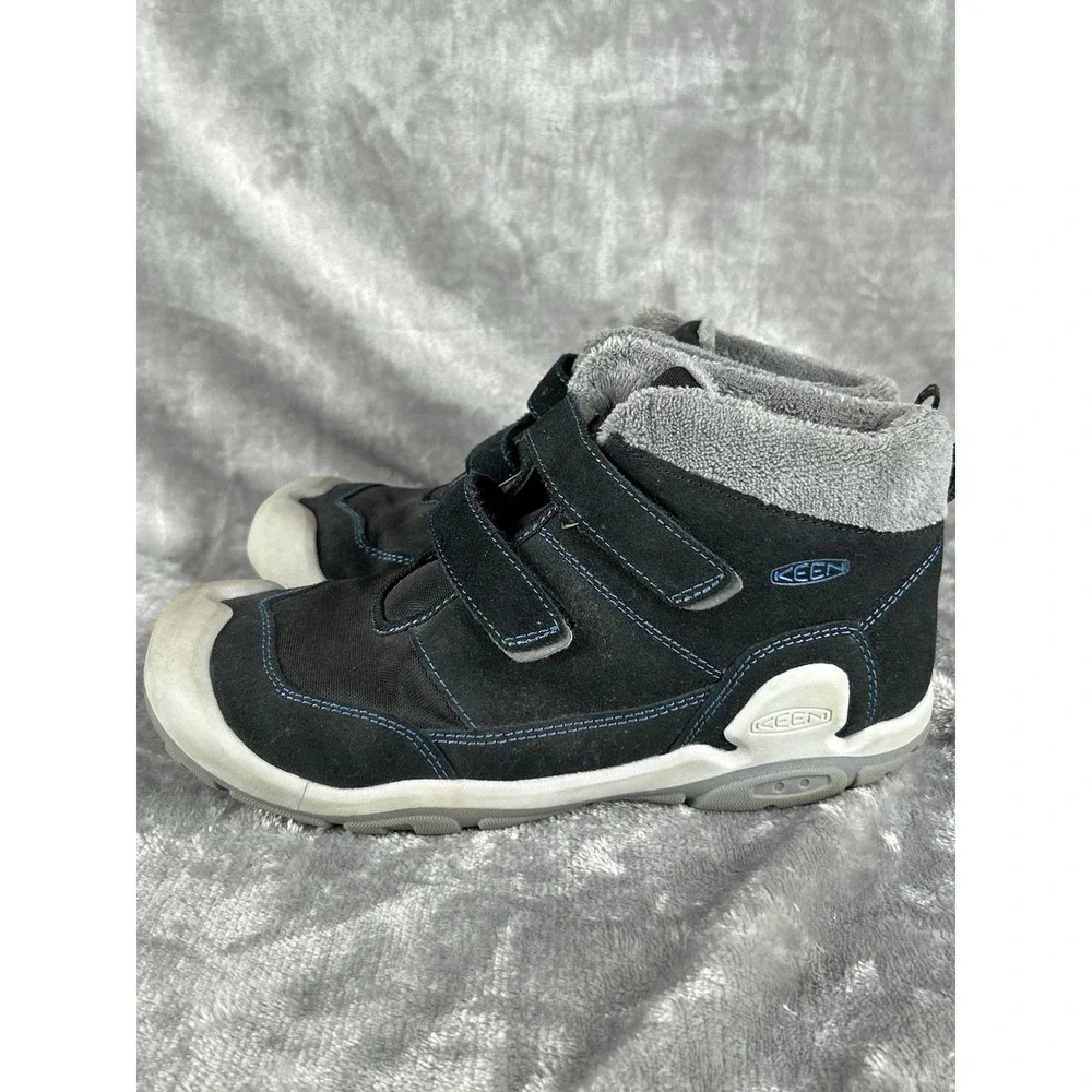 Keen Knotch Chukka Boots‎ Big Kids Size 7 Black Suede Hook & Loop Closure