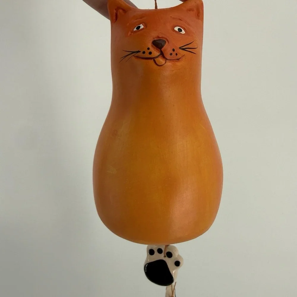 Unmarked clay hand