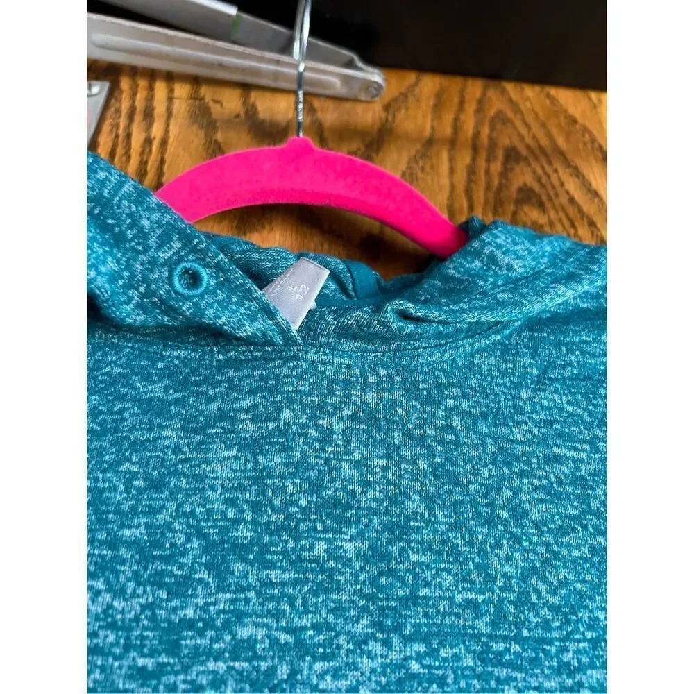 Athleta girls top