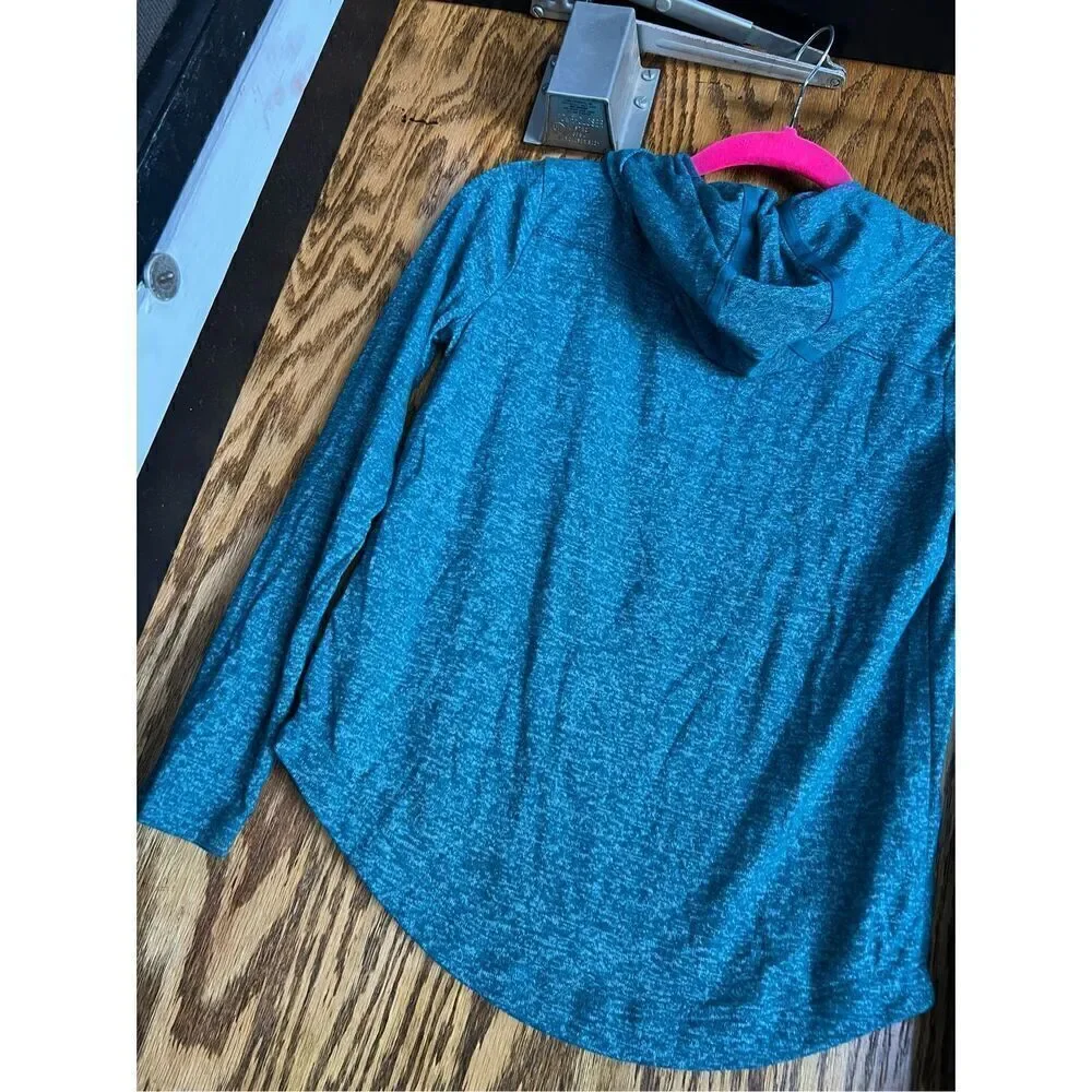 Athleta girls top