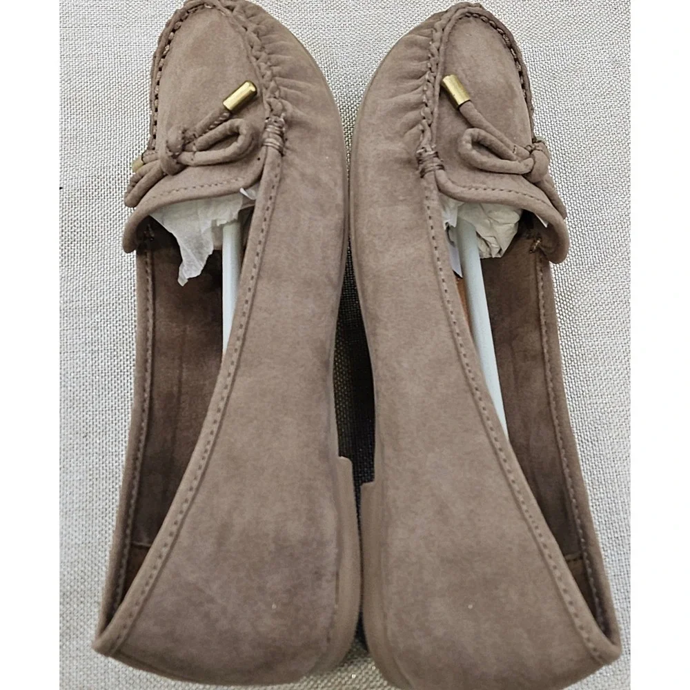 Revel Girls Darcy Moccasin Flats Taupe Faux Suede Loafers Bow Detail‎ Size 4