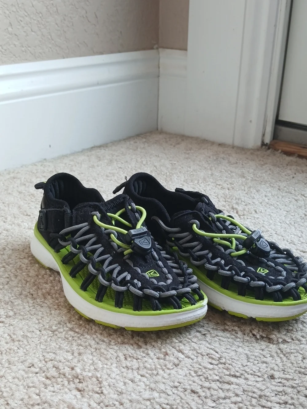 Keen Kids Black and Neon Green Woven Sandals