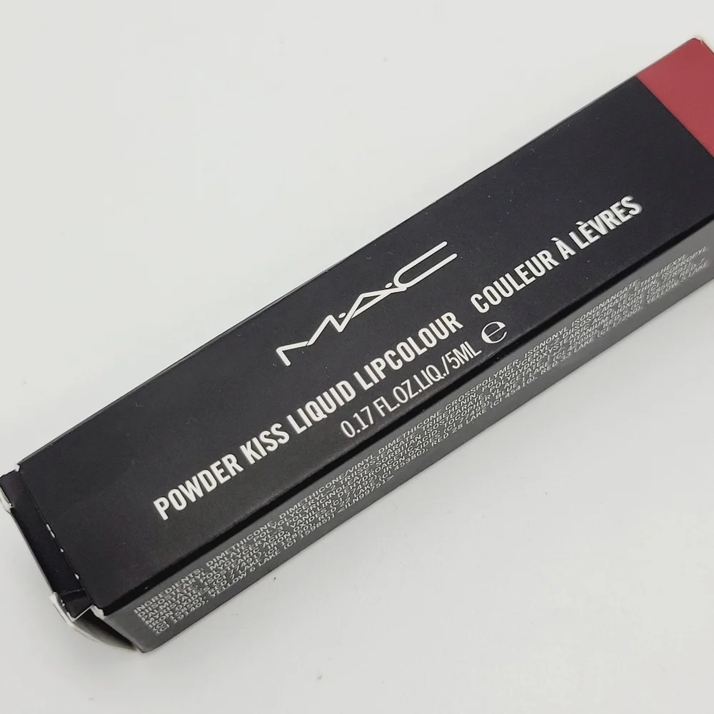 MAC Cosmetics powder kiss