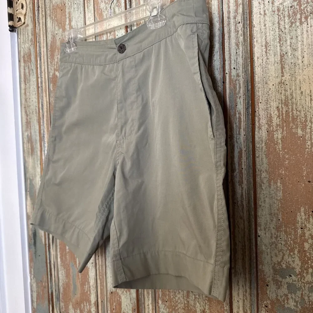 Faherty All Day Shorts Men's Size 31 Green/Tan Quick Dry Lightweight Hiking 7.5”