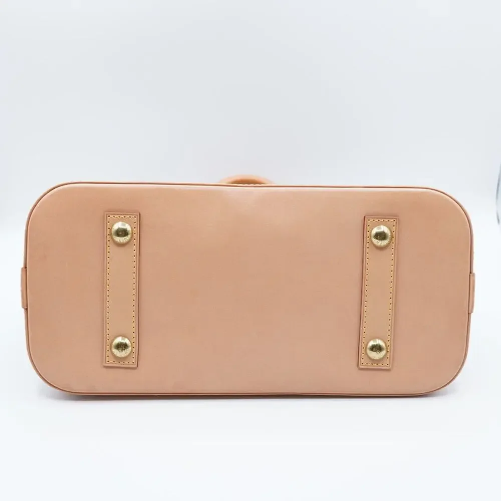 Louis Vuitton indulge tis