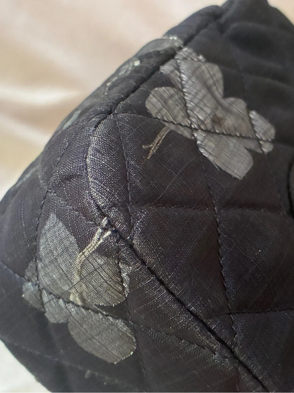 CHANEL shoulder bag