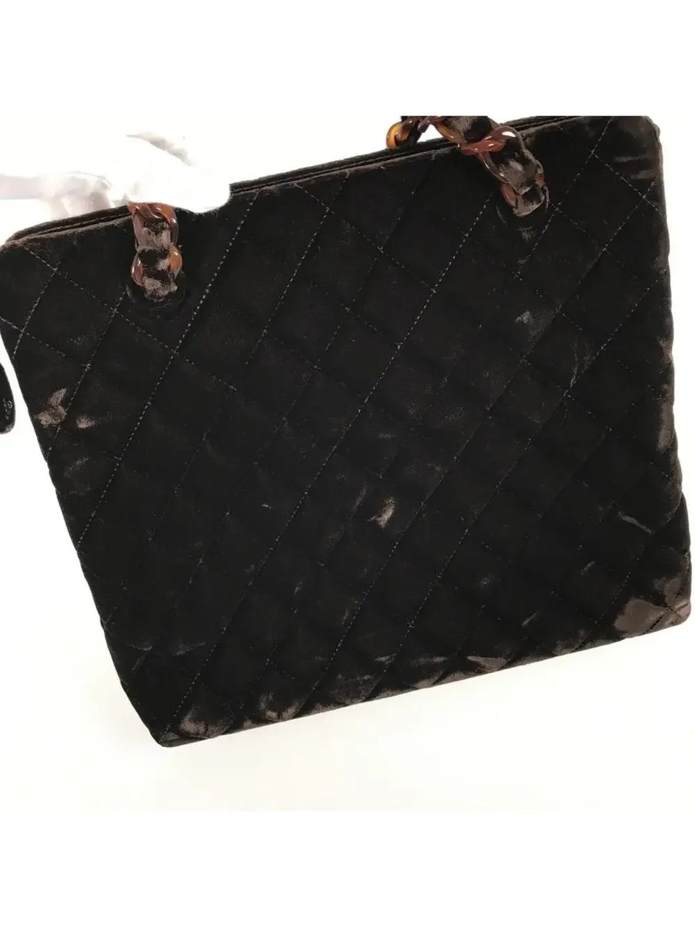 CHANEL elevate your