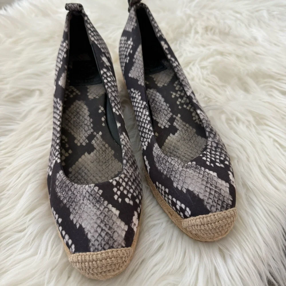 Tory Burch vguc size