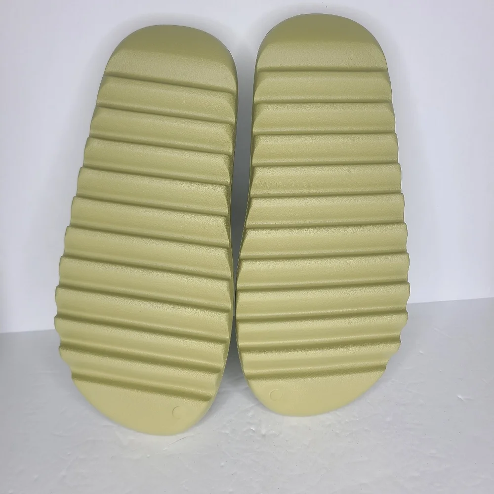 Yeezy adidas slide