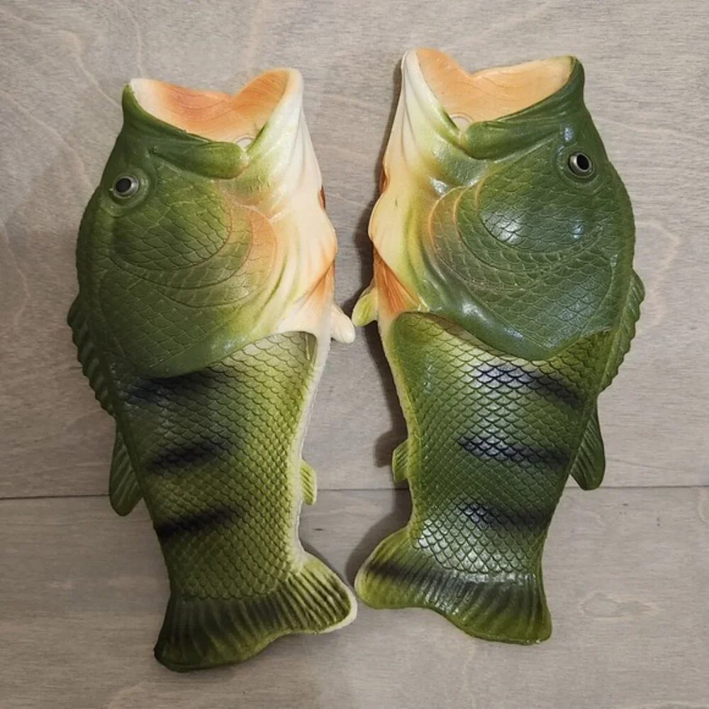 N/A by sandals