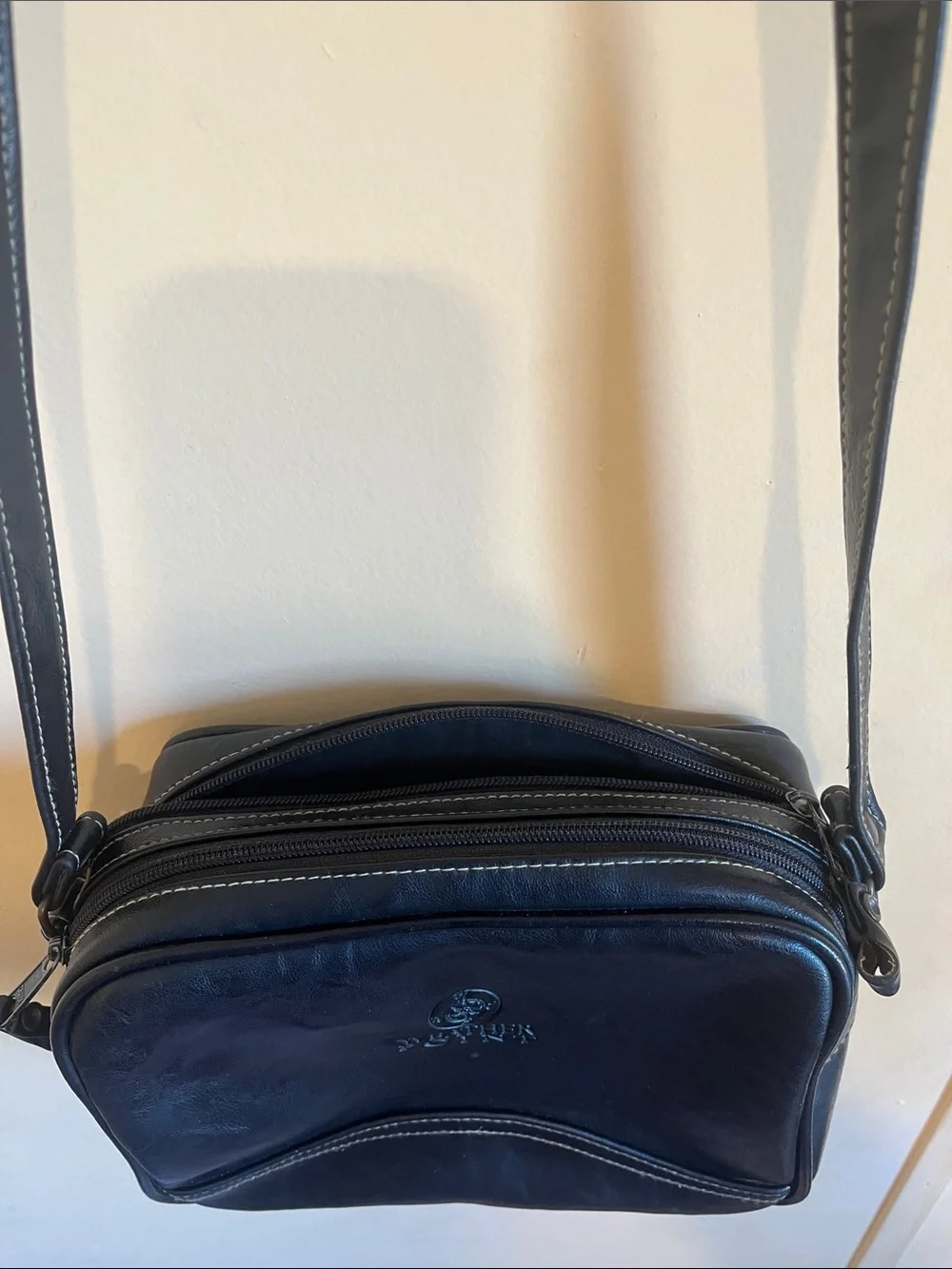 Mitzi compact black