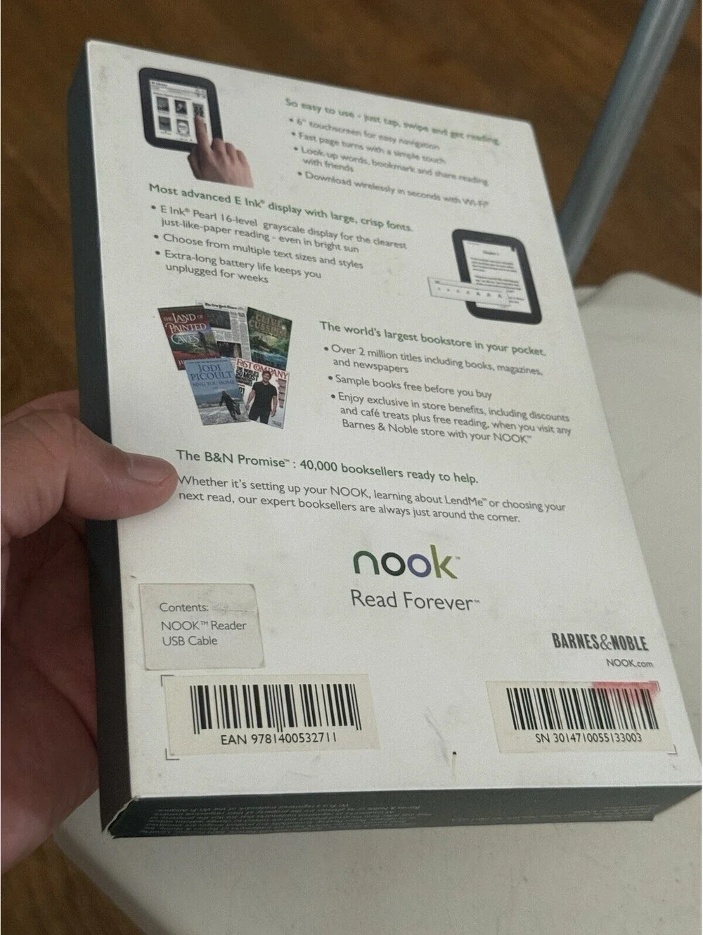 Barnes & Noble Nook Simple Touch 2GB, Wi-Fi, 6in eBook e Reader Black ( Untested
