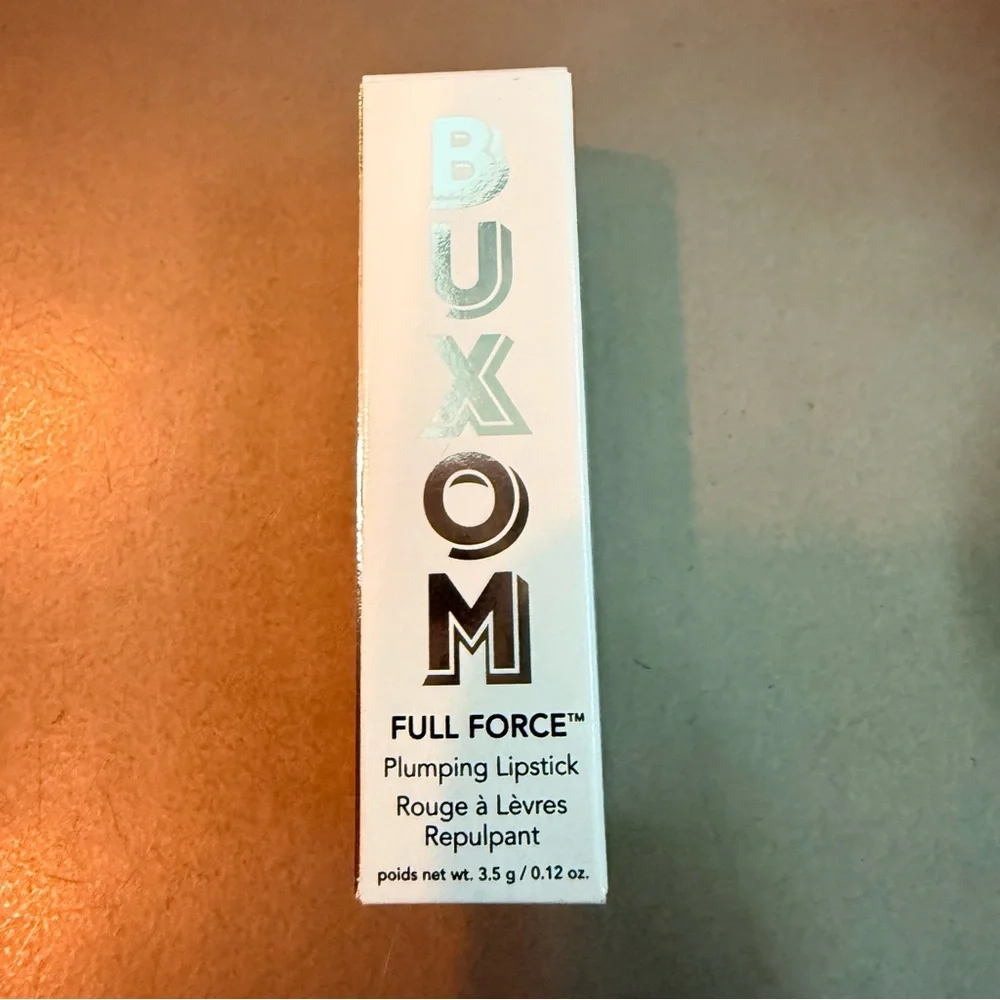 Buxom full force