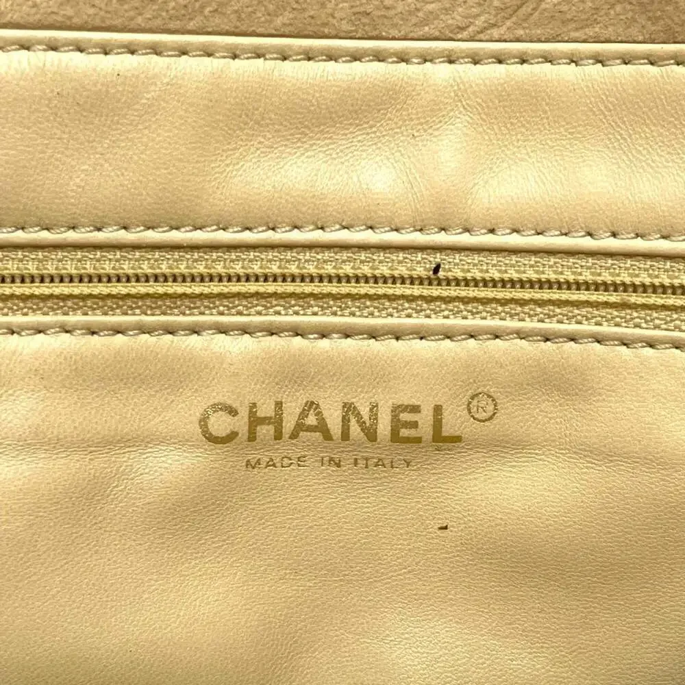 CHANEL 100% number color