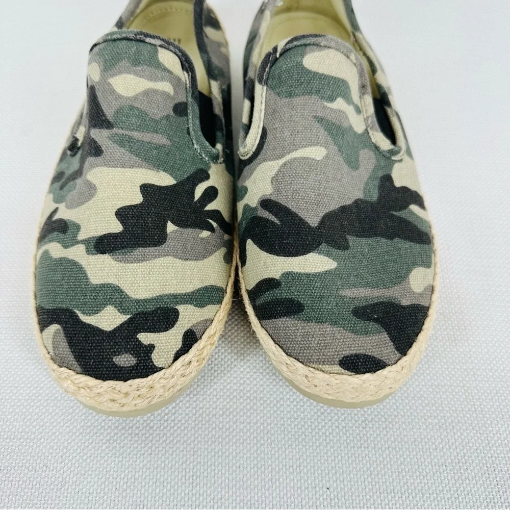 Esprit Size 7.5 Erika Green Camouflage Espadrilles Slip On Flats