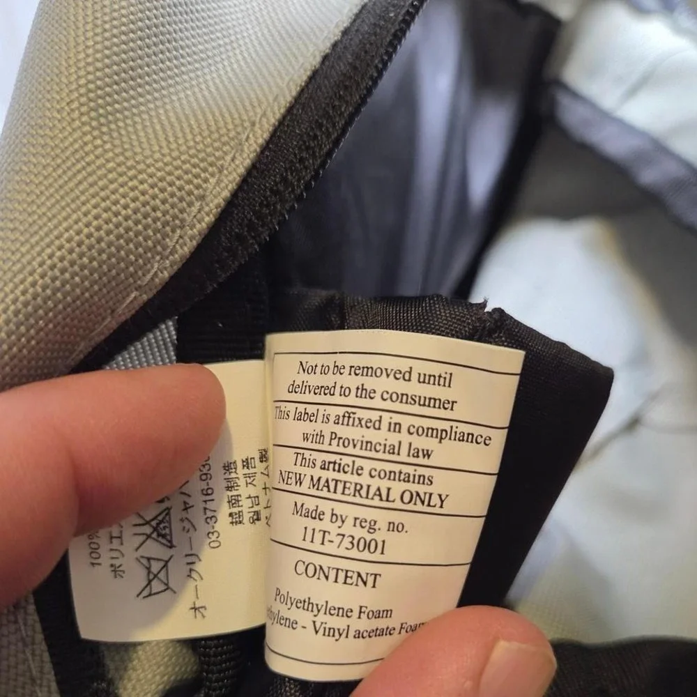Oakley 2013 pocket